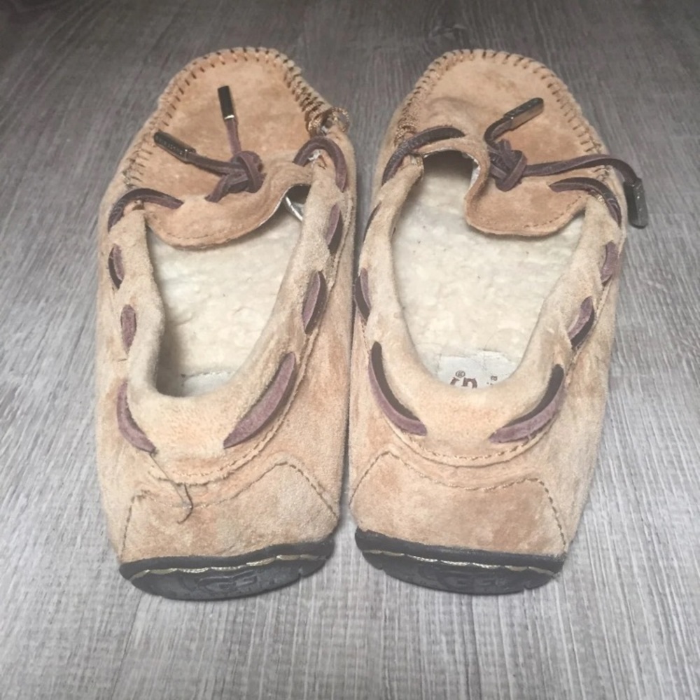 Ugg Moccasins Slippers size 6 Brown - Picture 3 of 8